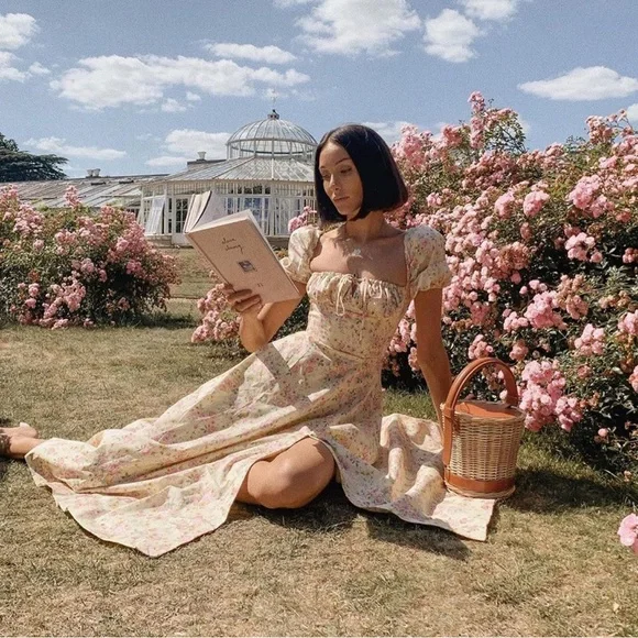 HOUSE OF CB 'Tallulah' Lemon Floral Puff Sleeve Midi Dress - Picture 7 of 16